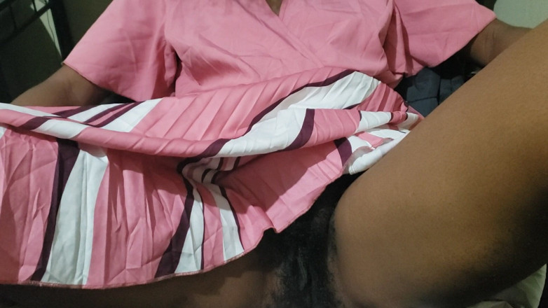 Lovemina: Secrétaire de bureau, demi-sœur poilue - look naturel, fantasme de travail...