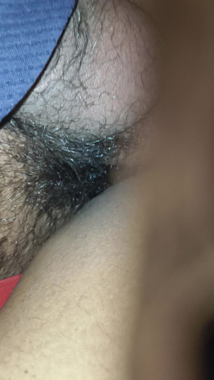 Suman818: La chatte de ma belle-sœur a été rendue rouge