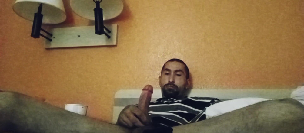 Chino's Hardick: Acidente vascular cerebral em motel