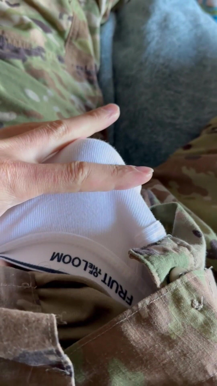 Army Specialist: Soldat armata masturbare în My Ocps și purtând unele whities strâmte eu...