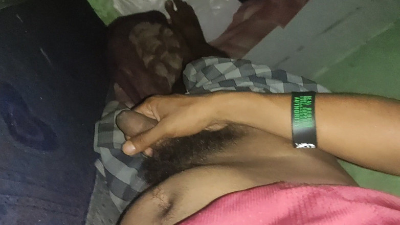 Sandeepxavier: Merasa terangsang dan dalam mood