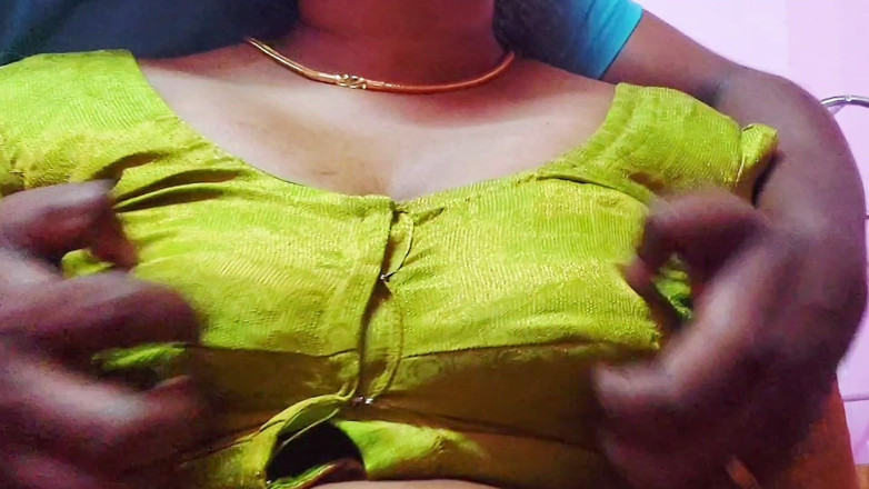 Desi Mohini: Video bokep tante seksi india yang lagi sange berat