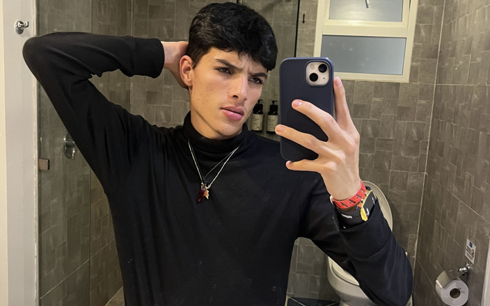 Andres ZP: アンドレスプはホテルで自慰行為をし、彼の精液がすべてを物語っています