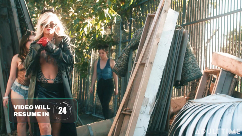 Adult Time Podcast: Jane Wilde: D*ck Ratings, an*l ve Co-directing Stars | Adult Time...