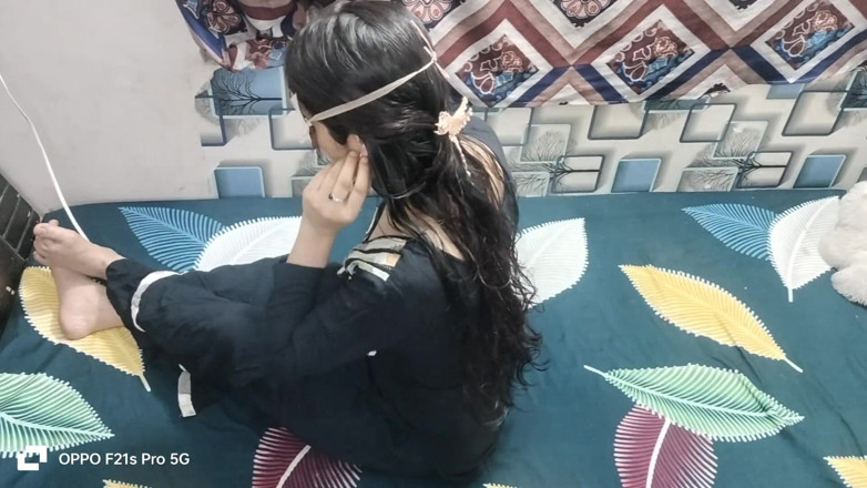 Hot Indian Aunty: Збуджена пара дезі займається хардкорним сексом вночі