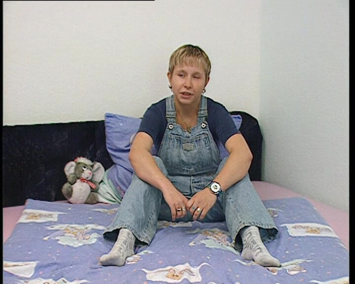 YOUR FIRST PORN: Gravida Isabel își expune clipul moale și intim
