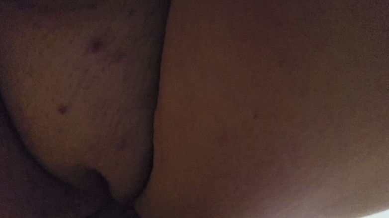 Virgie Blanca: BBW jedzie dildo na ścianie i liże to czysto