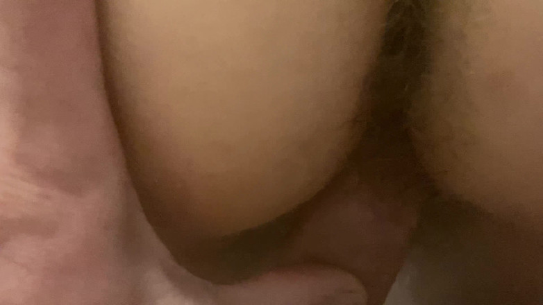 Risky Hairy Couple: MILF gestreift und in der dusche gefickt
