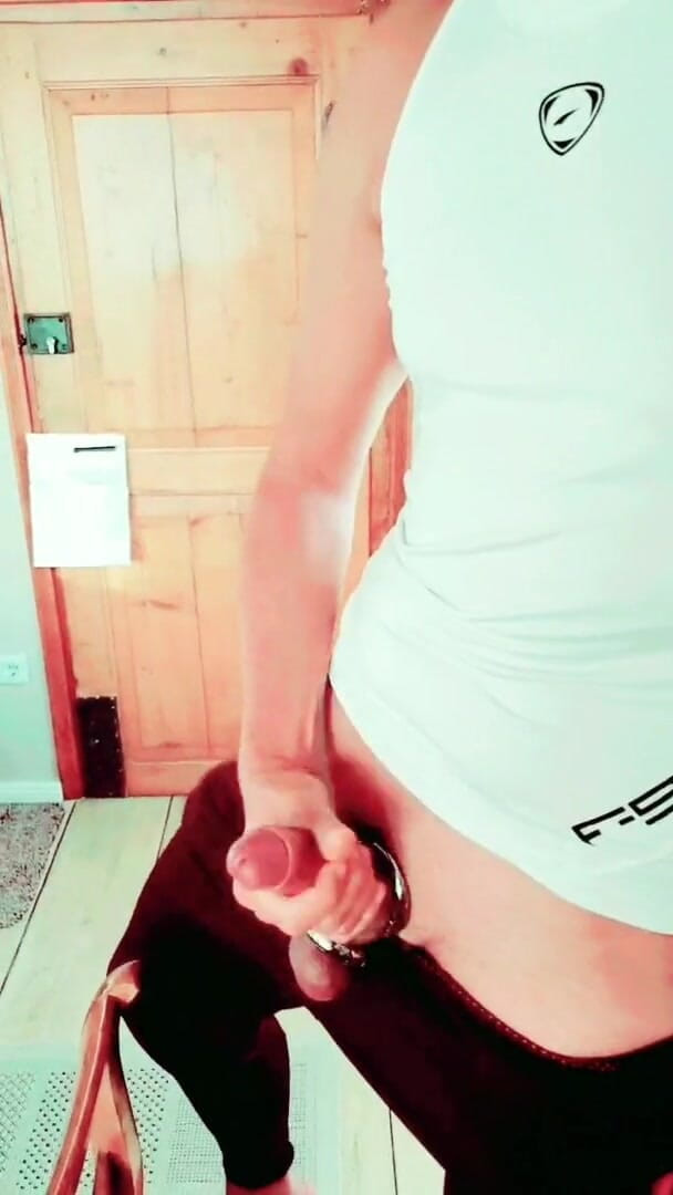 Slutboyben: Slutboyben cam4 người dùng hẹn hò với con đĩ gợi cảm...