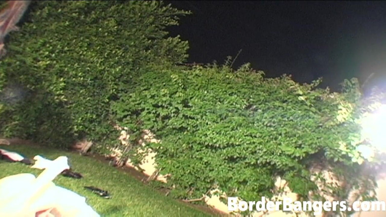 Border Bangers: La policía encubierta pilla a Sylvia y se folla el...