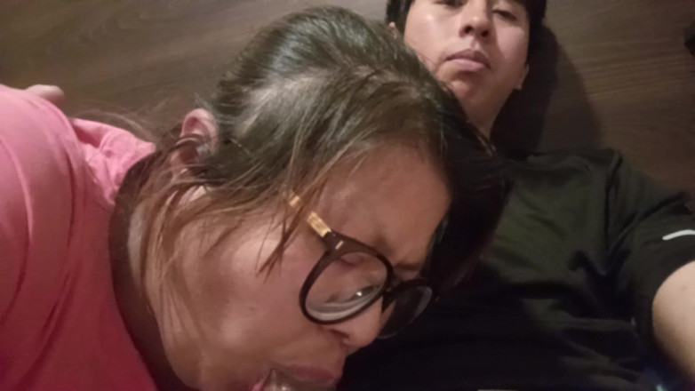 Moo DBOXXX: Madre Soltera Que Conoci Por Facebook Viene Desesperada a Mi...