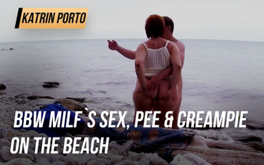 Katrin Porto: Sexe d'une MILF BBW, pipi et creampie sur la plage