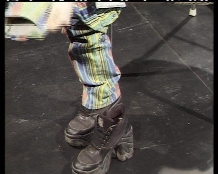 Deutsche Madchen: Titta på den här petite brud från Tyskland som är här...