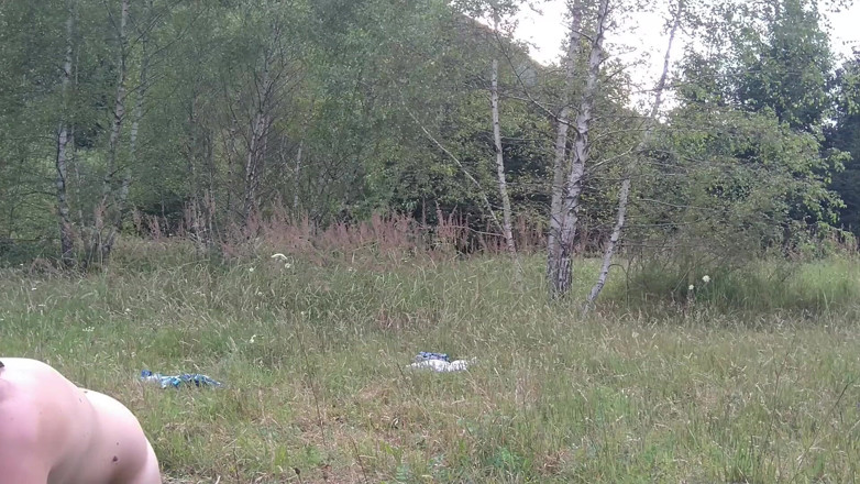 Toilet Mommy: M-am născut să înghit pișatno contează ora sau locul!