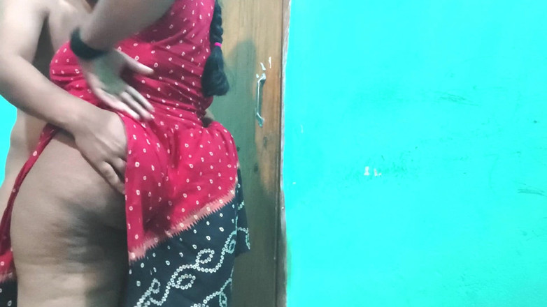 SweetRiyaXO: Passion tard dans la nuit, taquinage ludique en levrette