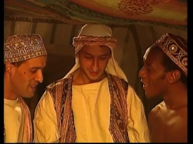 Double Penetration Party: Escravos do sexo duplo fodidos por arabian masters