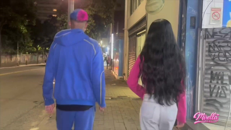 Mirellaoficialx: Oyuncağı Paulista'da buldum ve birkaç yerde