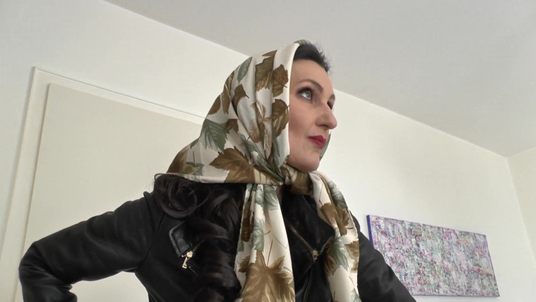 Lady Victoria Valente: Indah Sutra Jilbab Fashion Show, JOI, Lady Victoria Valente