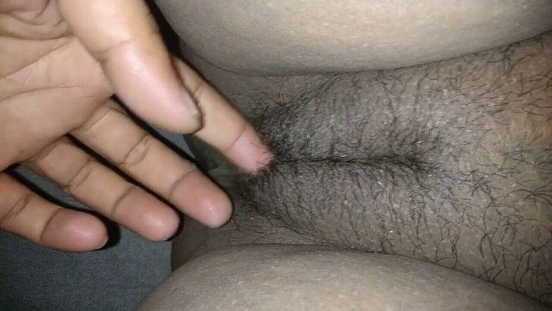 Husband wife: Poojakichut19 Pepek Panas Menunjukkan Pantat Besar Dengan Begitu Cantik