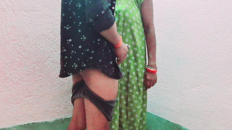 Trilokinath: Indiancă excitată bhabhi sex incitant cu 20 de ani Devar Ji