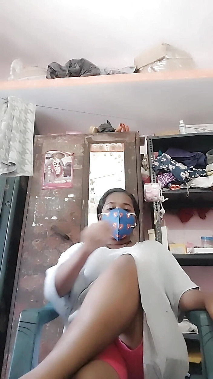 Desi World: Tia gordinha falando - menina tamil negra