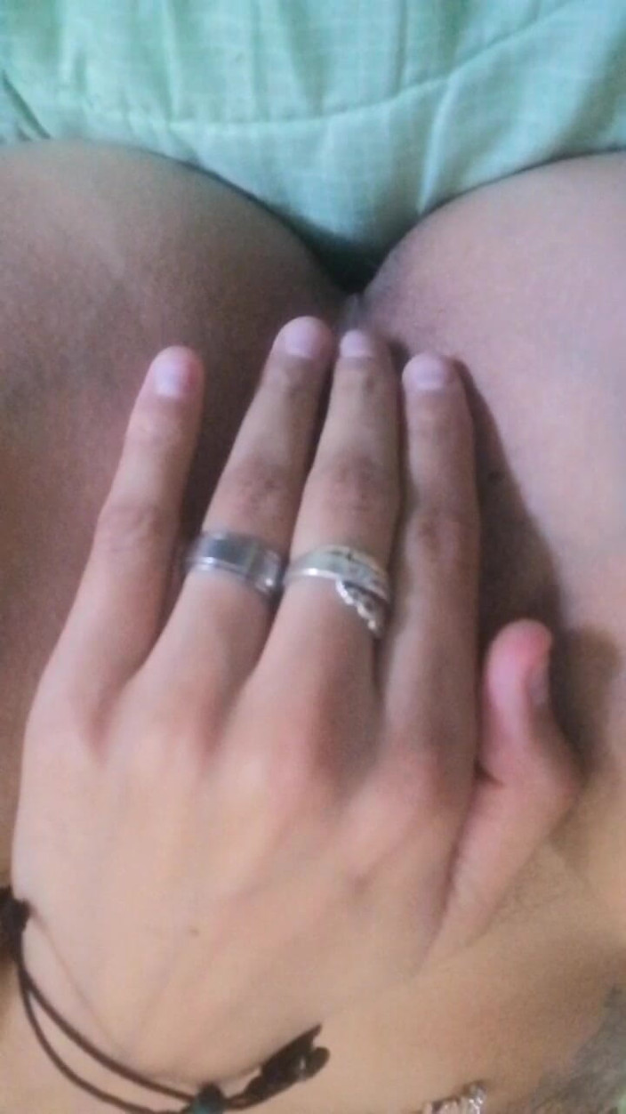 Laticasex: Ero venuto dall'esercizio e volevo toccarmi