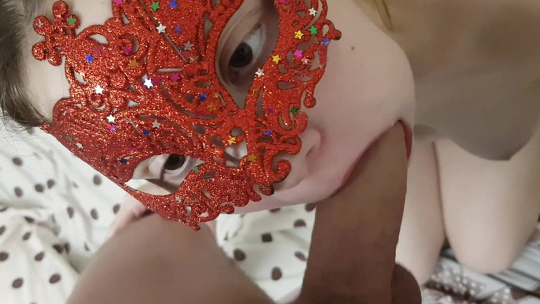 BabyElsa69: Une étudiante se fait baiser et éjaculer dessus
