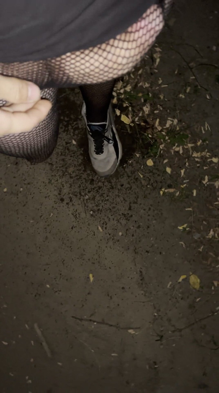 Apomit: Night Walking in Pantyhose Close Road Teen Boy Flash No...