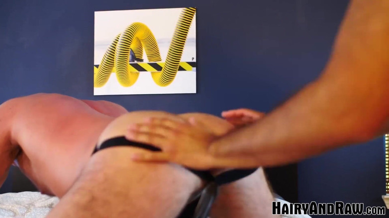 Hairy And Raw: HAIRYANDRAW - Zralá Dale Savage bez sedla od Angel Ferrari