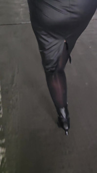 Walking in Ankle Boots