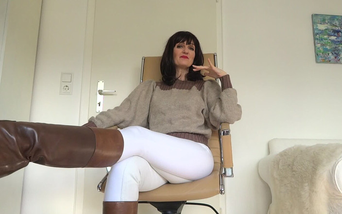 Lady Victoria Valente: POV: 내 니트 스웨터에 사정