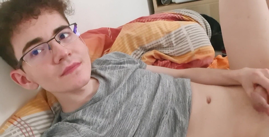 Prettyboi2000x: Gosh, ich liebe es, einen großen schwanz in mein loch...