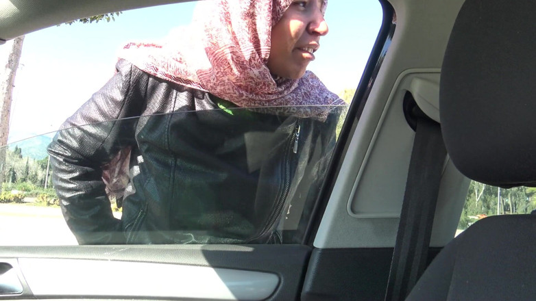 Souzan Halabi: Podvádějící turecká muslimská manželka se nebojí nasednout do cizího auta