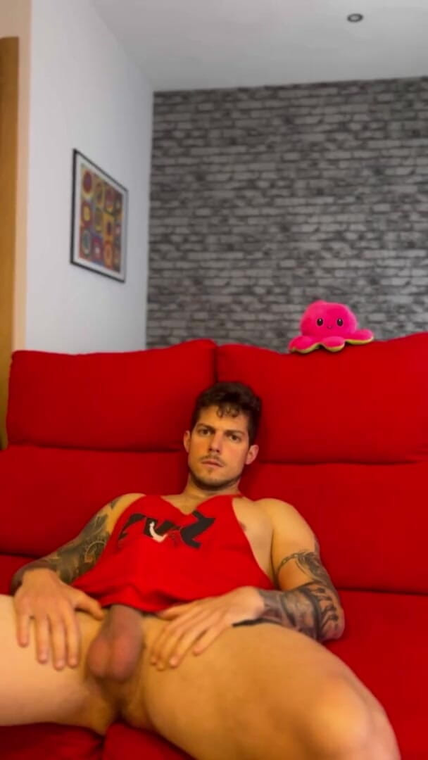 BoyGym: Une bite coquine veut être montrée