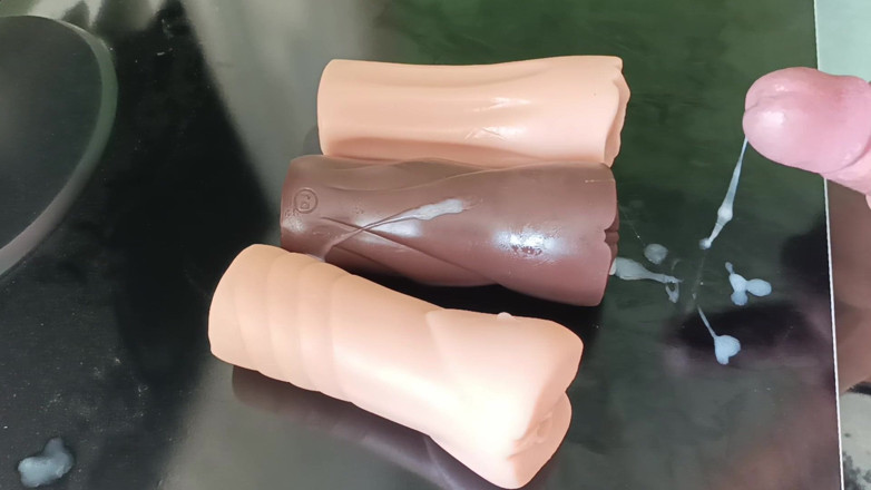 HDBCock: Tonton aku ngentot 3 fleshlight satu demi satu