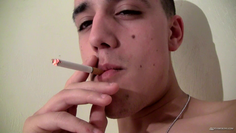 Boys Smoking: Leo Mcarthur dym i udar