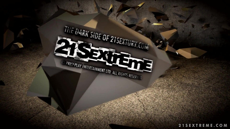 21 Sextreme: 21 SEXTREME - Kitana Lure offre sa récompense à une mamie lesbienne à...