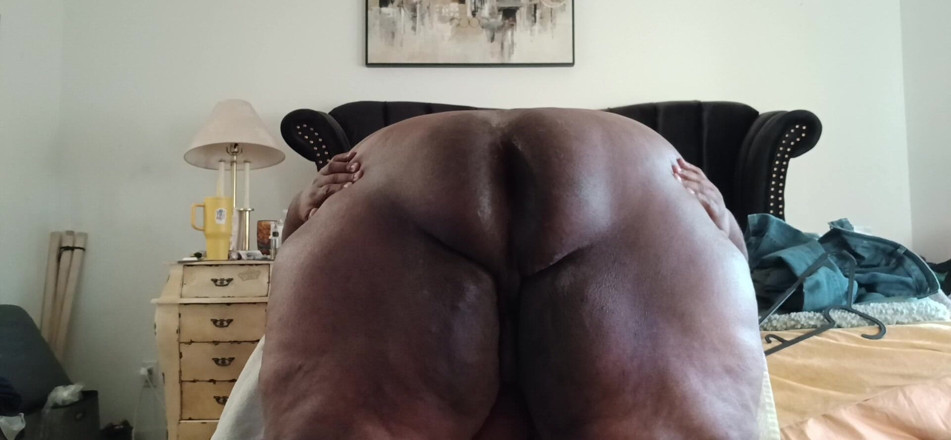 FantomeBi: Oleada e fodendo minha bunda virgem