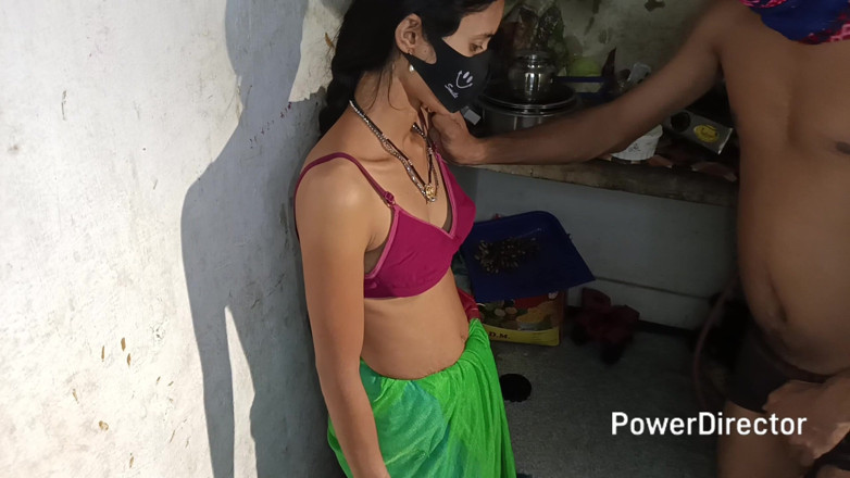 Raniki chut: MILF Desi Bhabhi Chud Gayi Holi Mein Doggy Style