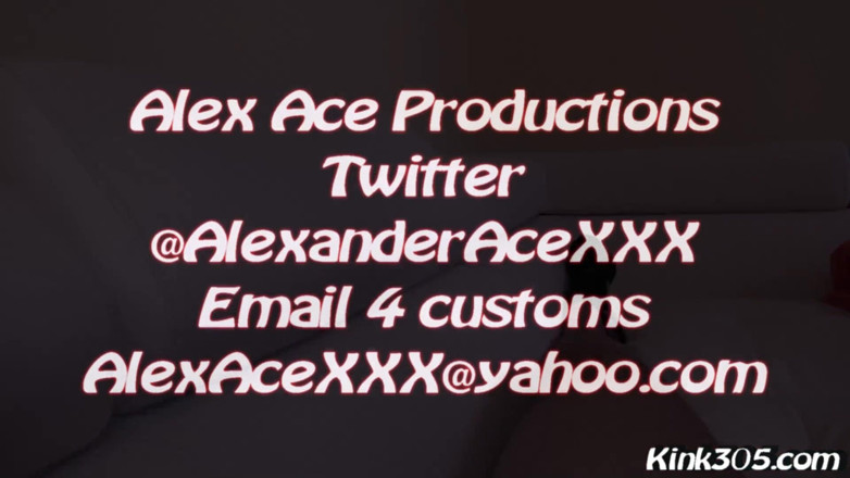 Alex Ace 305: 데이지의 보지를 먹는 아빠!