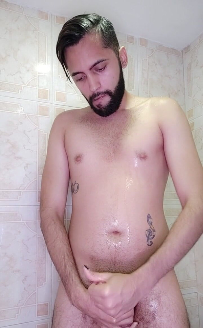 Camilo Brown: Você pode me imaginar quebrando essa camisinha dentro de você...