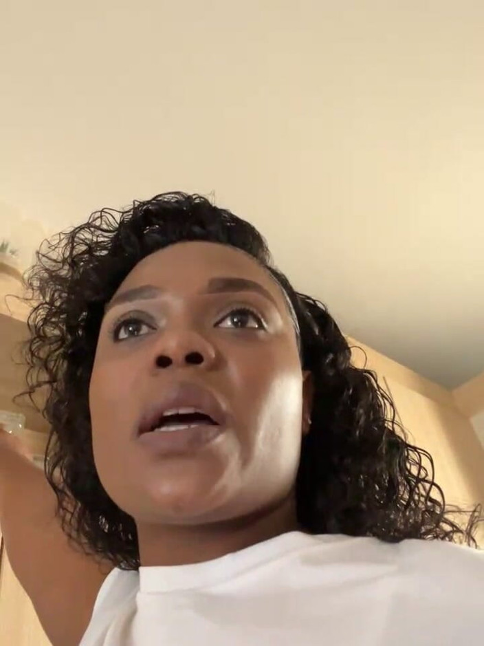 Big black clapping booties: Jack a mi culo enorme de cabeza calva, episodio 1018