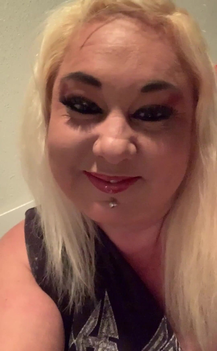 BlancaGirlBBW: 3 个简单的任务！和我赢一次视频聊天！周日中午12点结束！