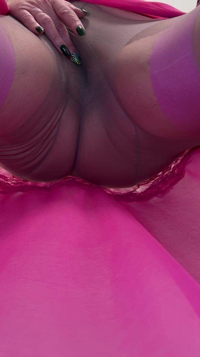 catherinecan69: Lasciami Sedermi Sulla Tua Faccia Nelle Mie Calze E Collant...