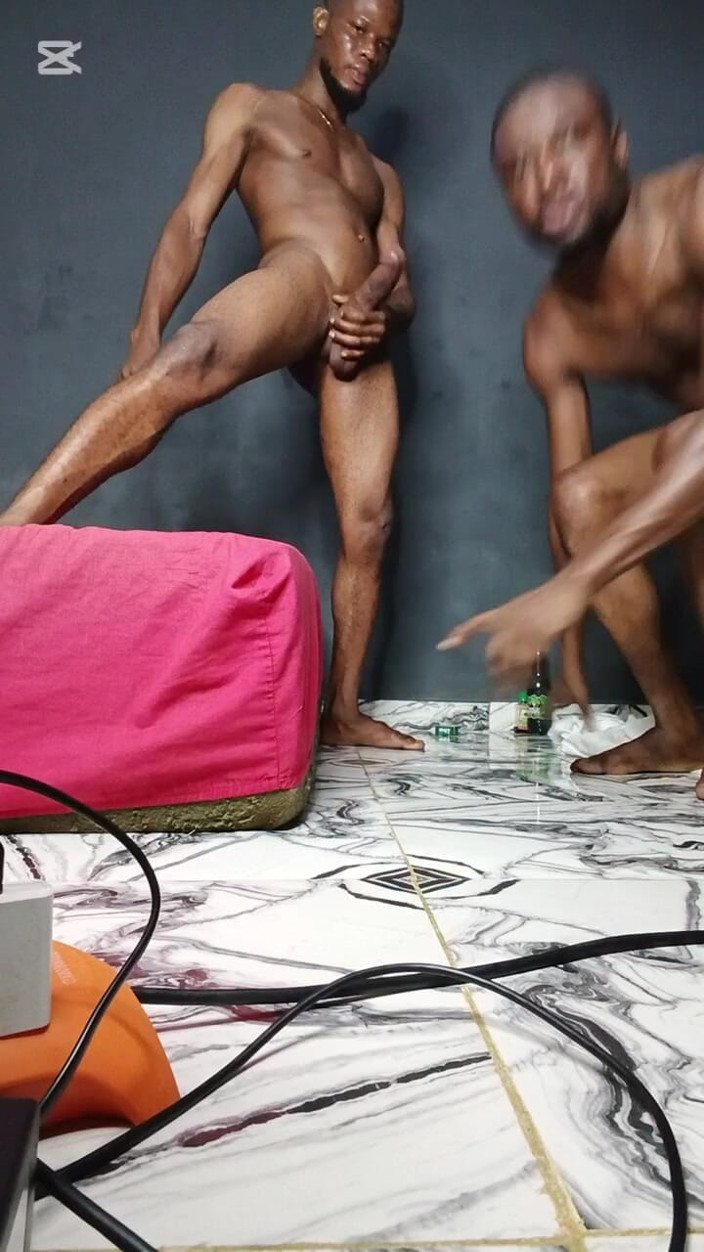 That's_black: Hij Vroeg Om Een Pijpbeurt Voor Me