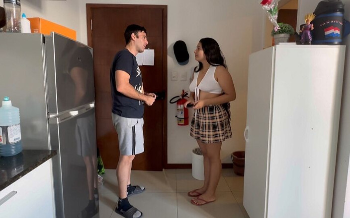 Sashasweet: Ich alt, meine persönlichen Gegenstände im haus meines freundes und...