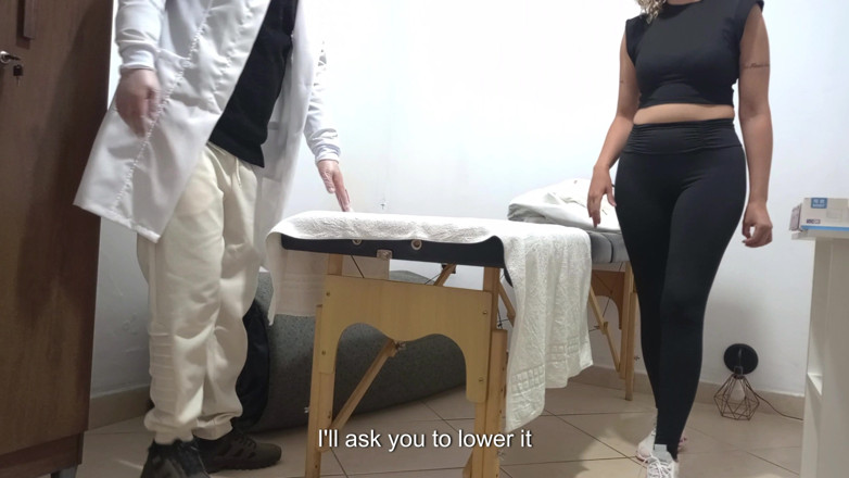 Gabi SweetCouplesStories: 本物の肛門内科医による肛門検査。