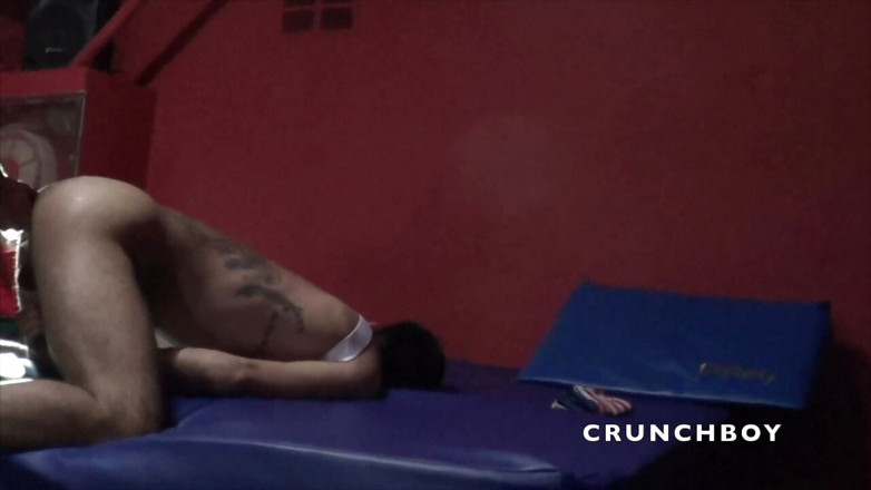 BAREBACK FUCK CLUB: Kamera dikongkek mentah di Madrid