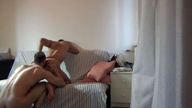 INTERRACIAL BAREBACK SEX: Latino slampa Apollo knullad barbacka av bästa arabiska diskett
