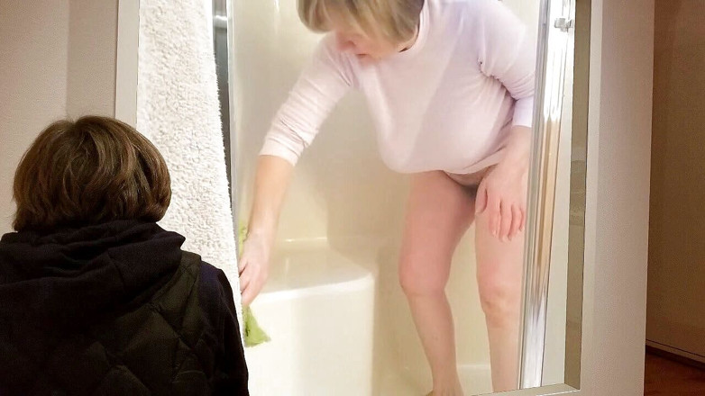 MarieRocks: 63 year old hottie's body is a work of art